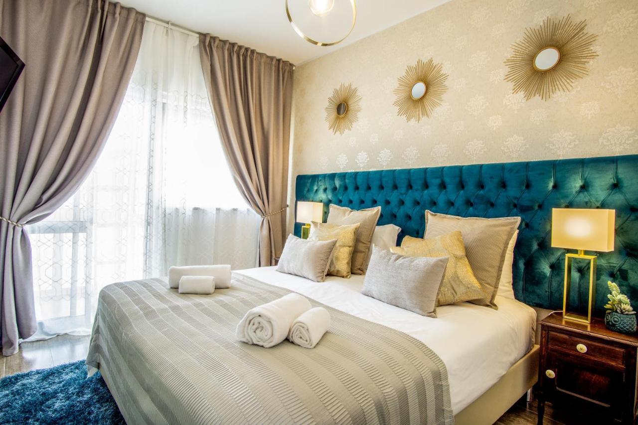 Gaze Out At The City In A Retro-Chic Getaway Lissabon Buitenkant foto